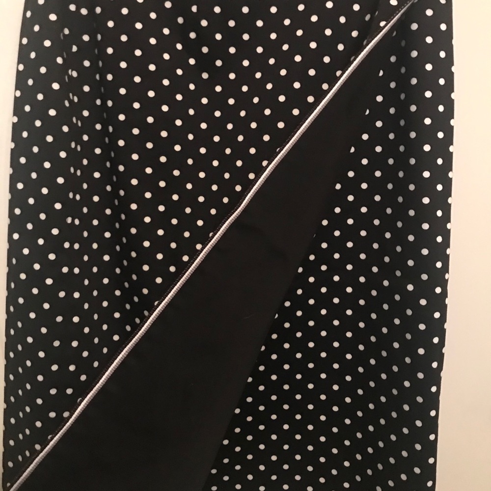 Black Poka Dot wrap skirt SZ 8 - Picture 3 of 5
